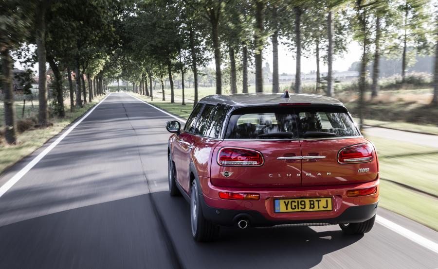  Mini Cooper Clubman (F54) 2019 года  (UK) (фото 22 из 29)